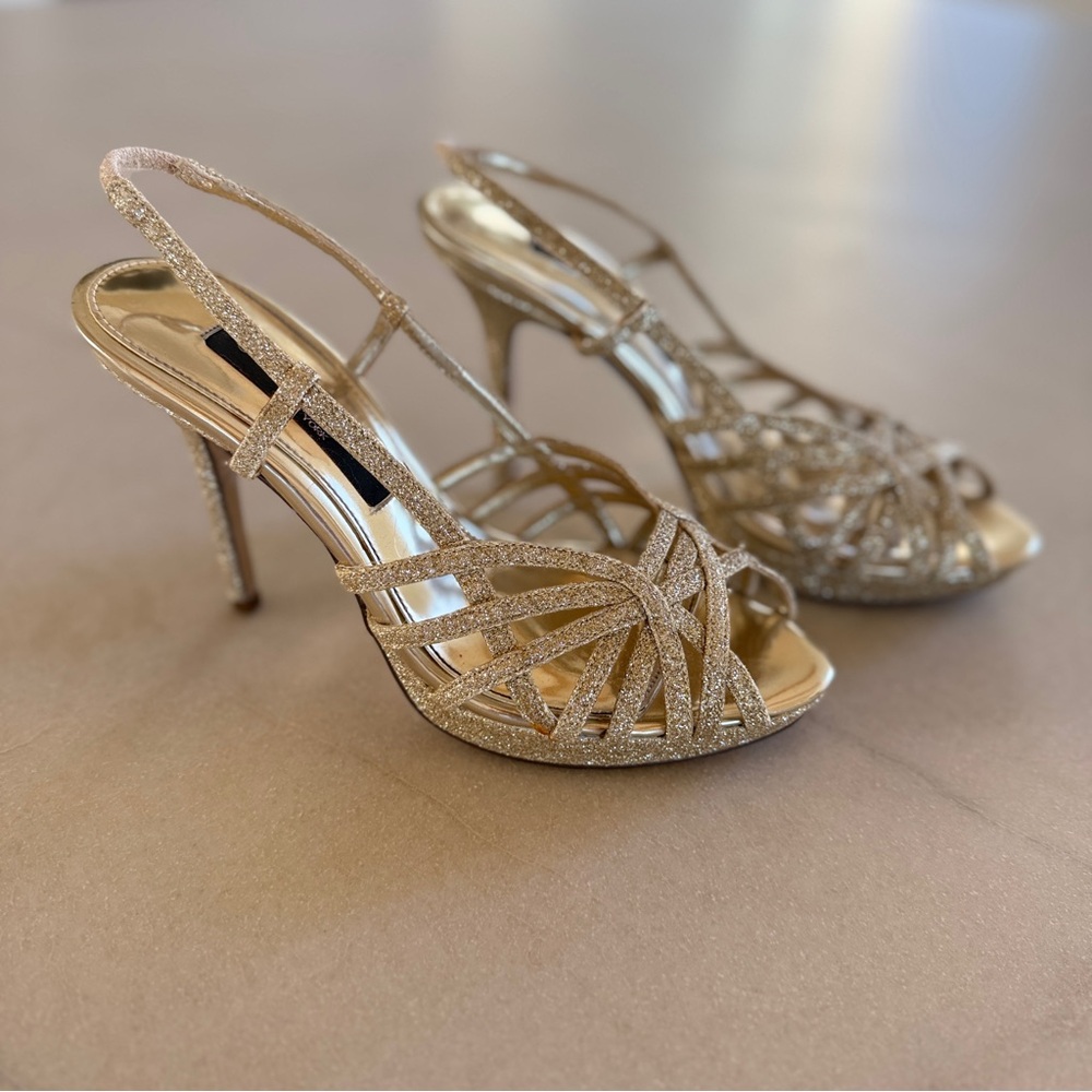 Nina Fonda Gold Glitter Strappy Platform Heels | Size 6 Slingback Dress Shoes - Picture 8 of 11